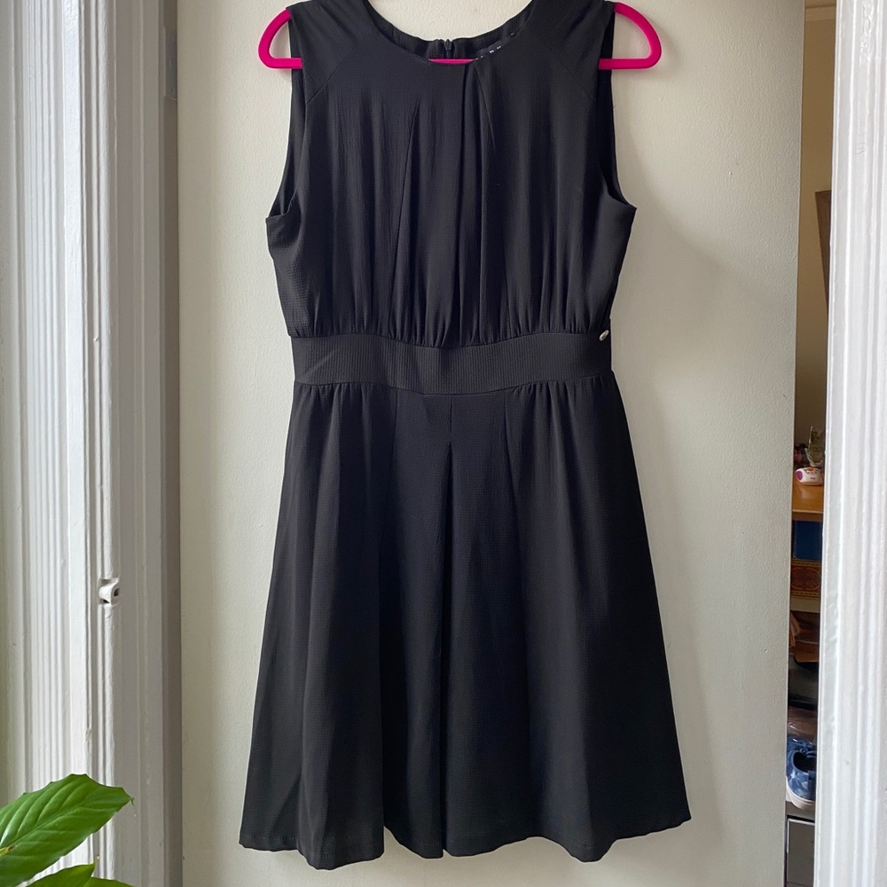 Black Pleated Sleeveless Dress